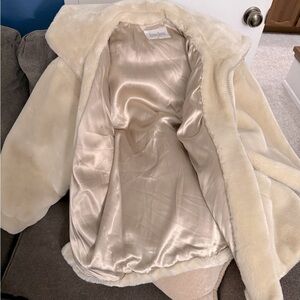 Neiman Marcus Ivory Faux Fur Hooded Coat - Elegant & Luxurious